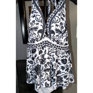 Black & White Swim Top Lot 4 Plus Size Bathing Suit Tops 1X 2X 3X Swimwear